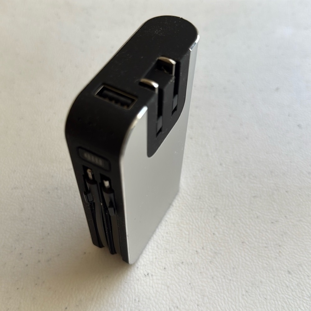 myCharge Portable Battery Charger - Picture 3 of 5